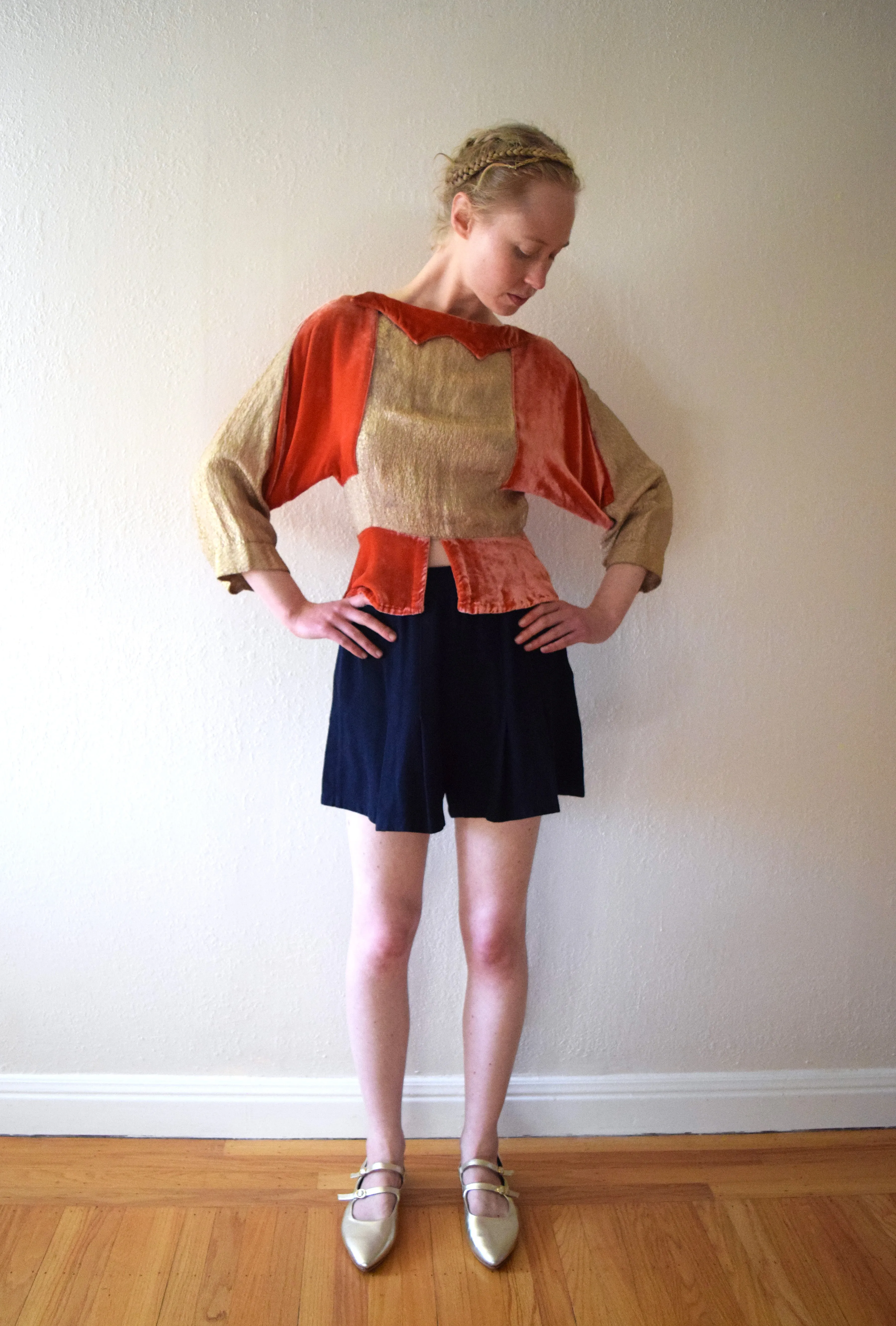 1930s silk velvet and gold lamé blouse . size xs to small