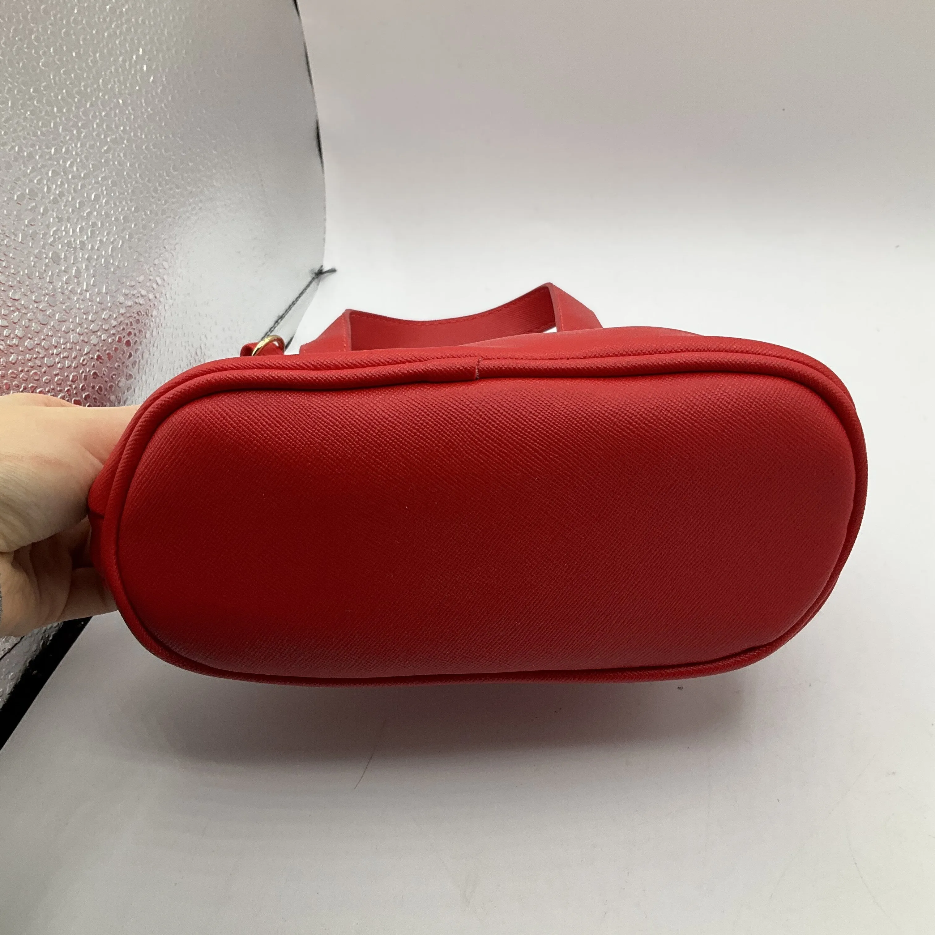 Crossbody By Clothes Mentor  Size: Small