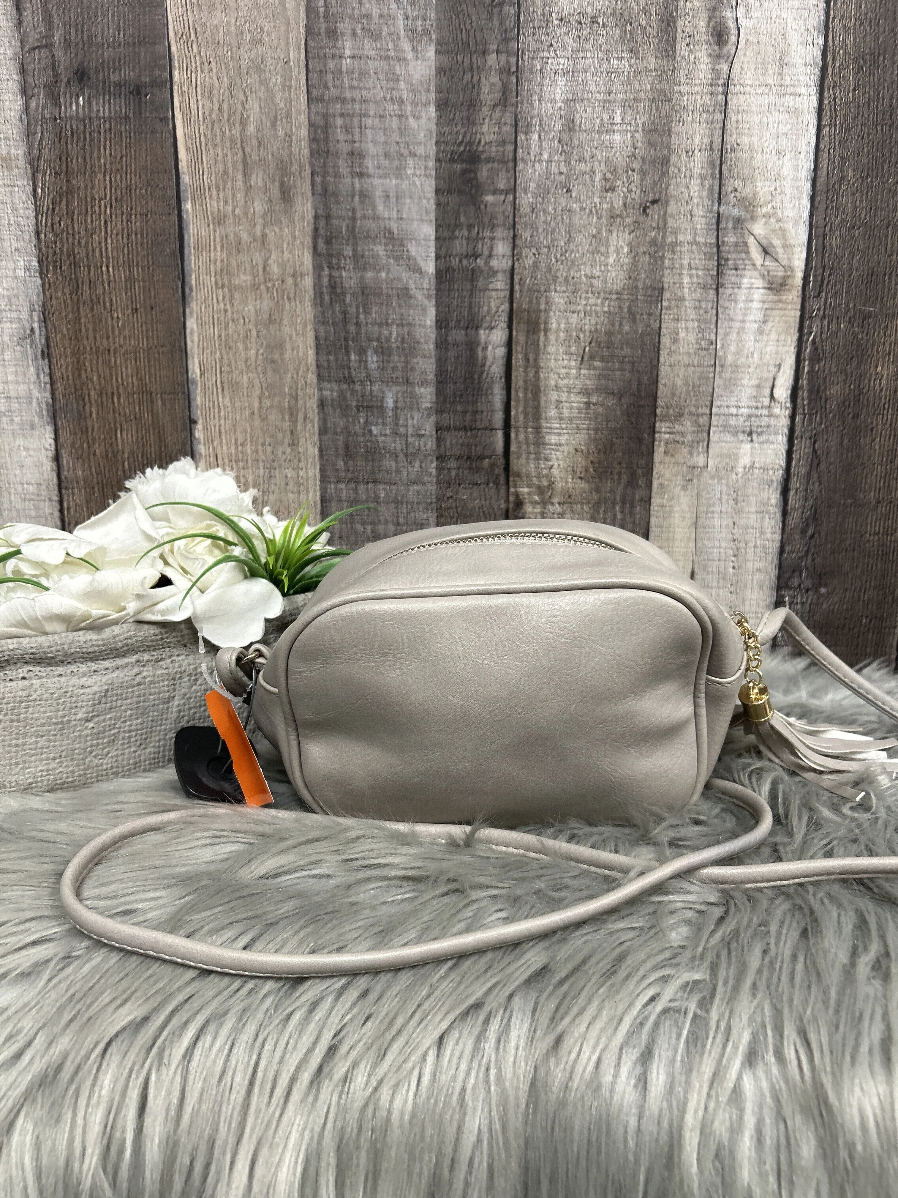 Crossbody By Cmf  Size: Small