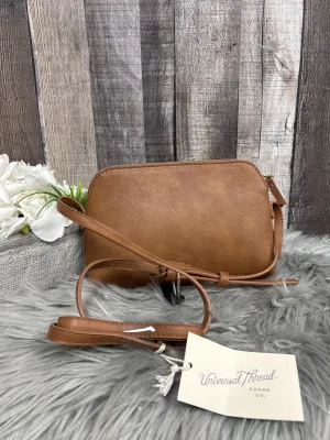 Crossbody By Universal Thread  Size: Small