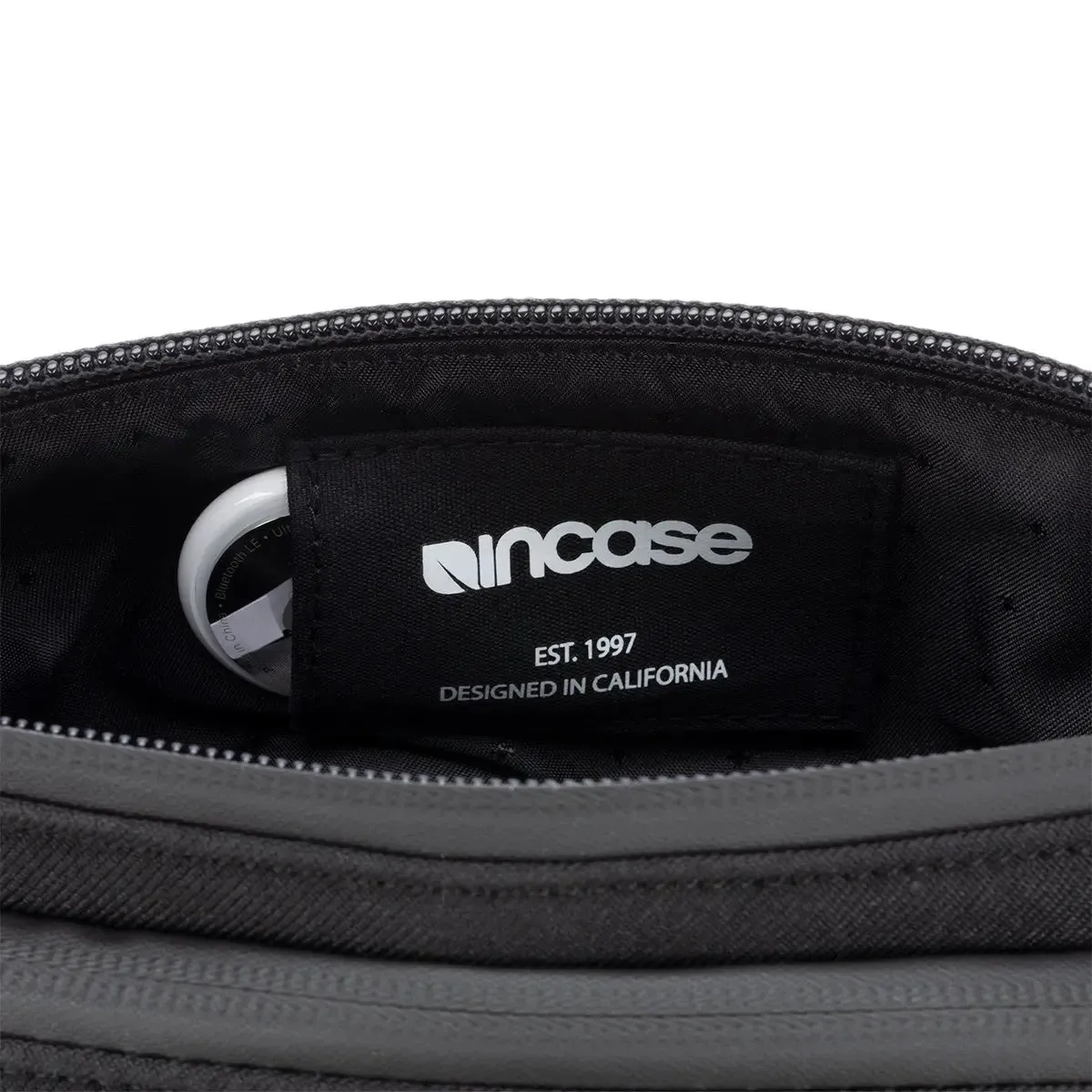 Facet Accessory Organizer in Recycled Twill