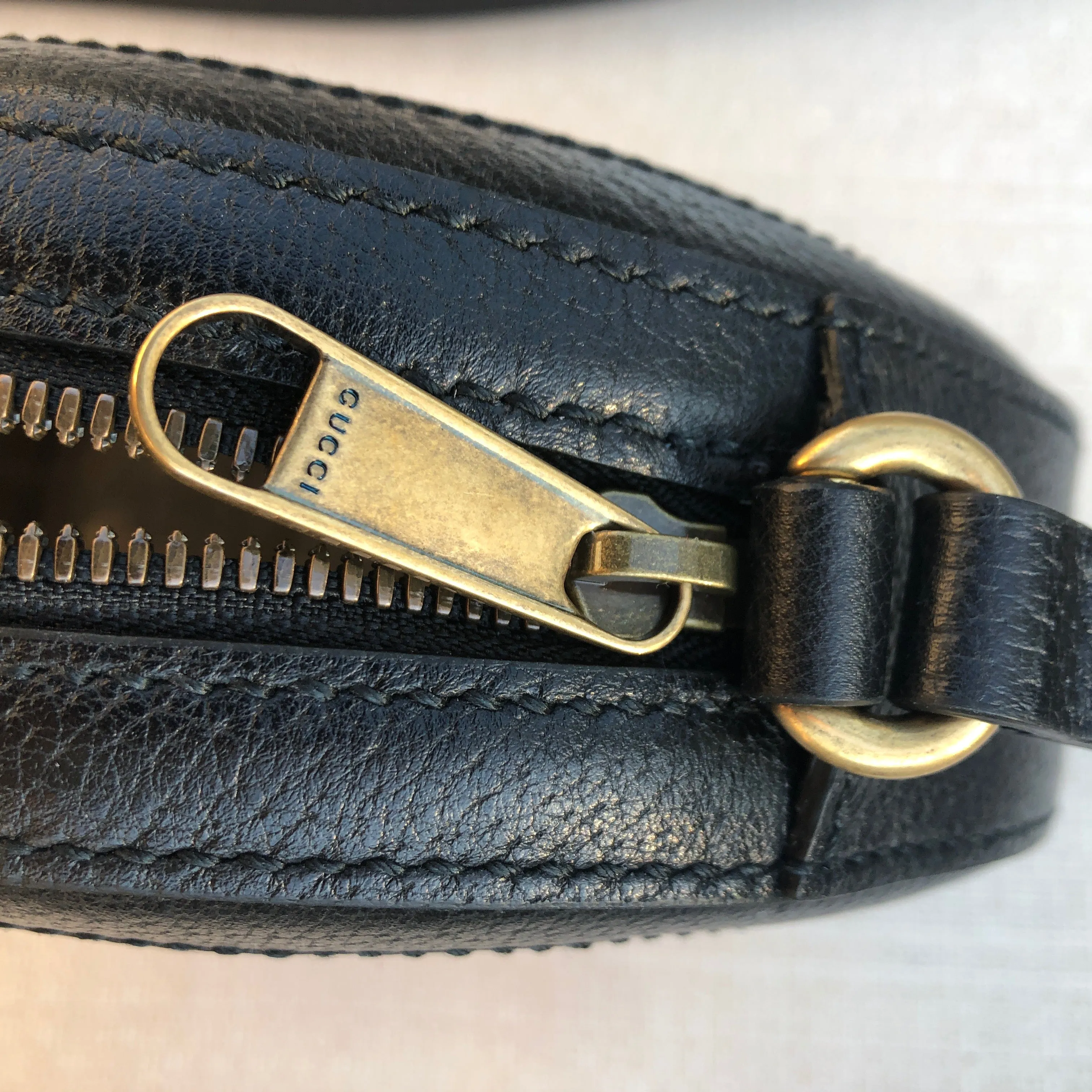 Gucci GG Velvet Round Shoulder Bag in Red