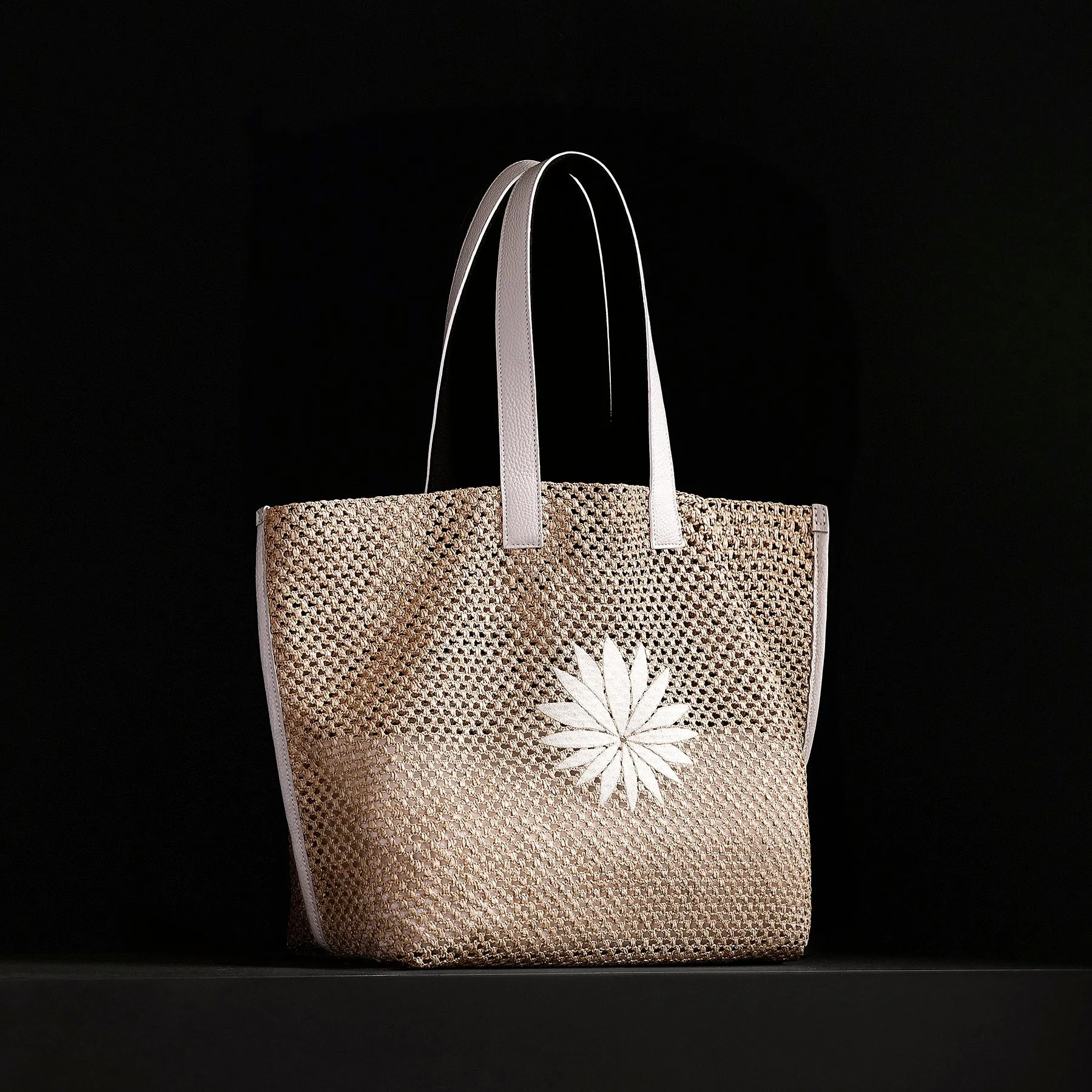 Lotus Raffia Tote - White Sand