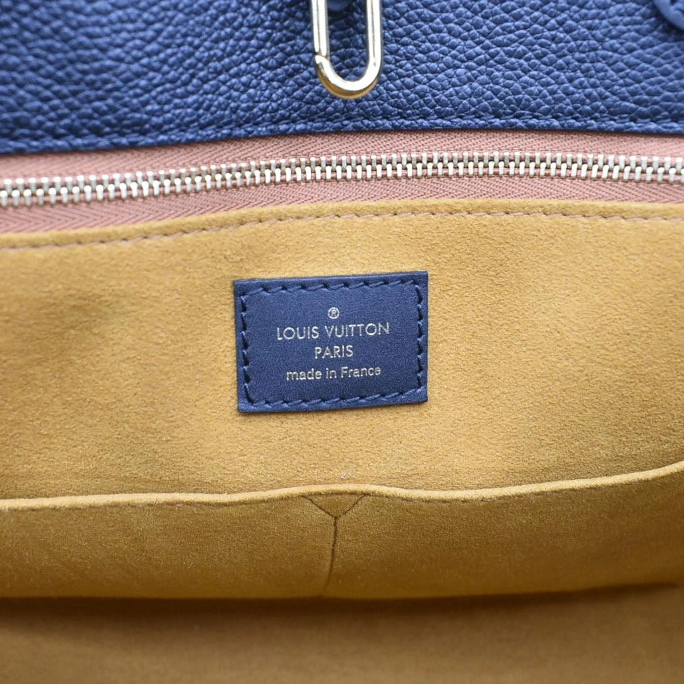 LOUIS VUITTON Onthego GM Monogram Empreinte Leather Tote Bag Black
