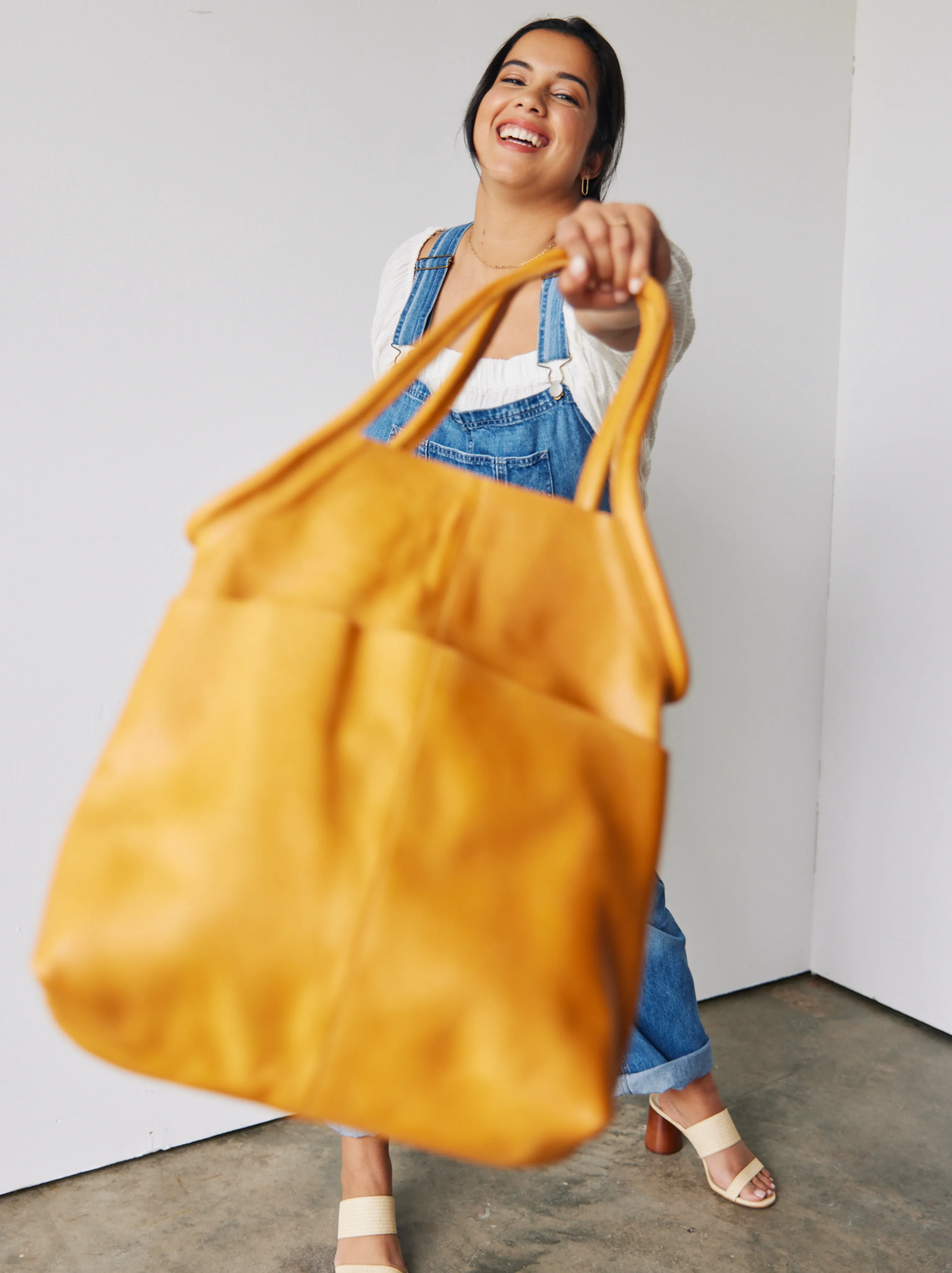 Meskel Tote