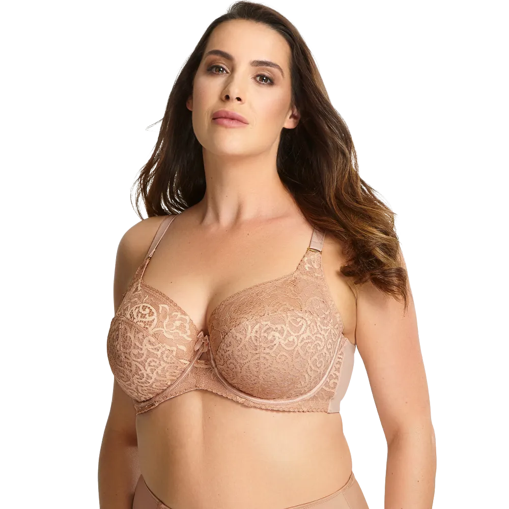Sculptresse Estel