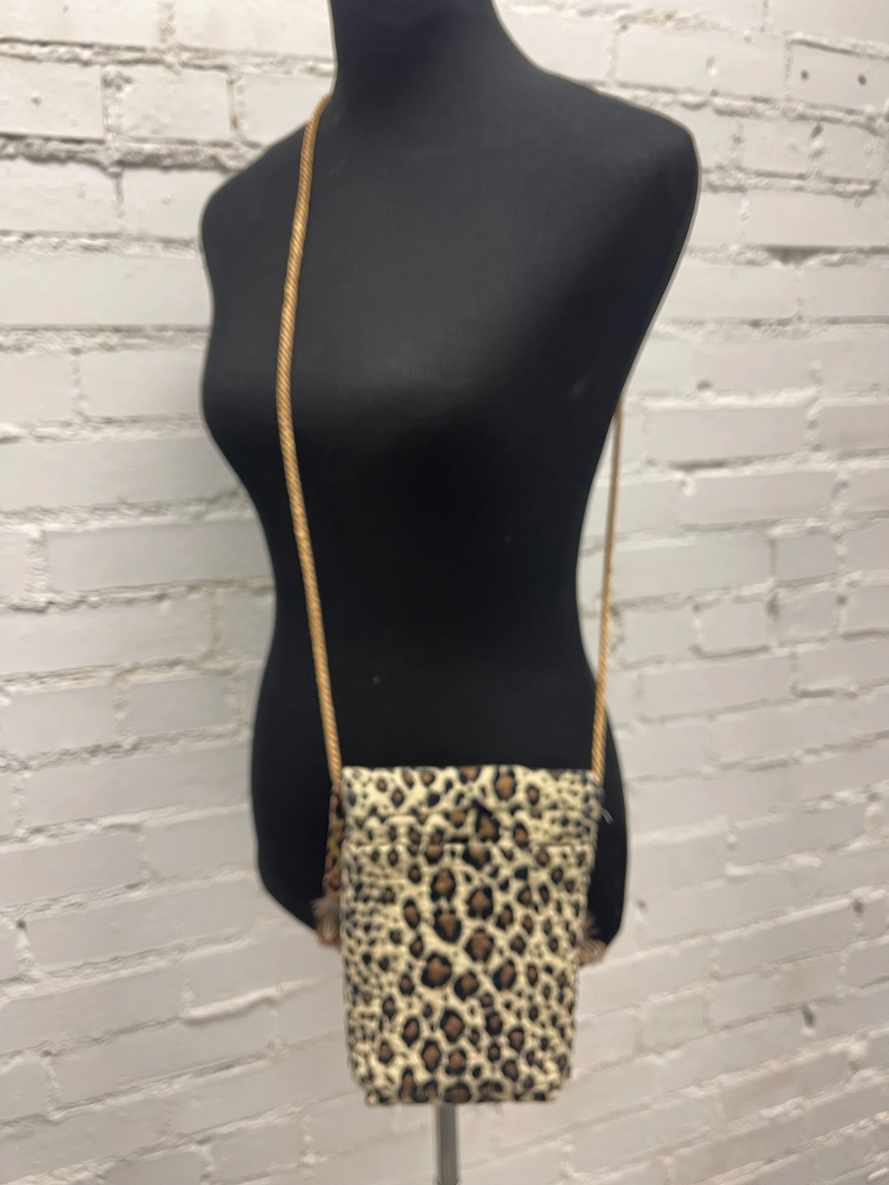 Small Leopard Print Cell Phone Crossbody Bag LM1