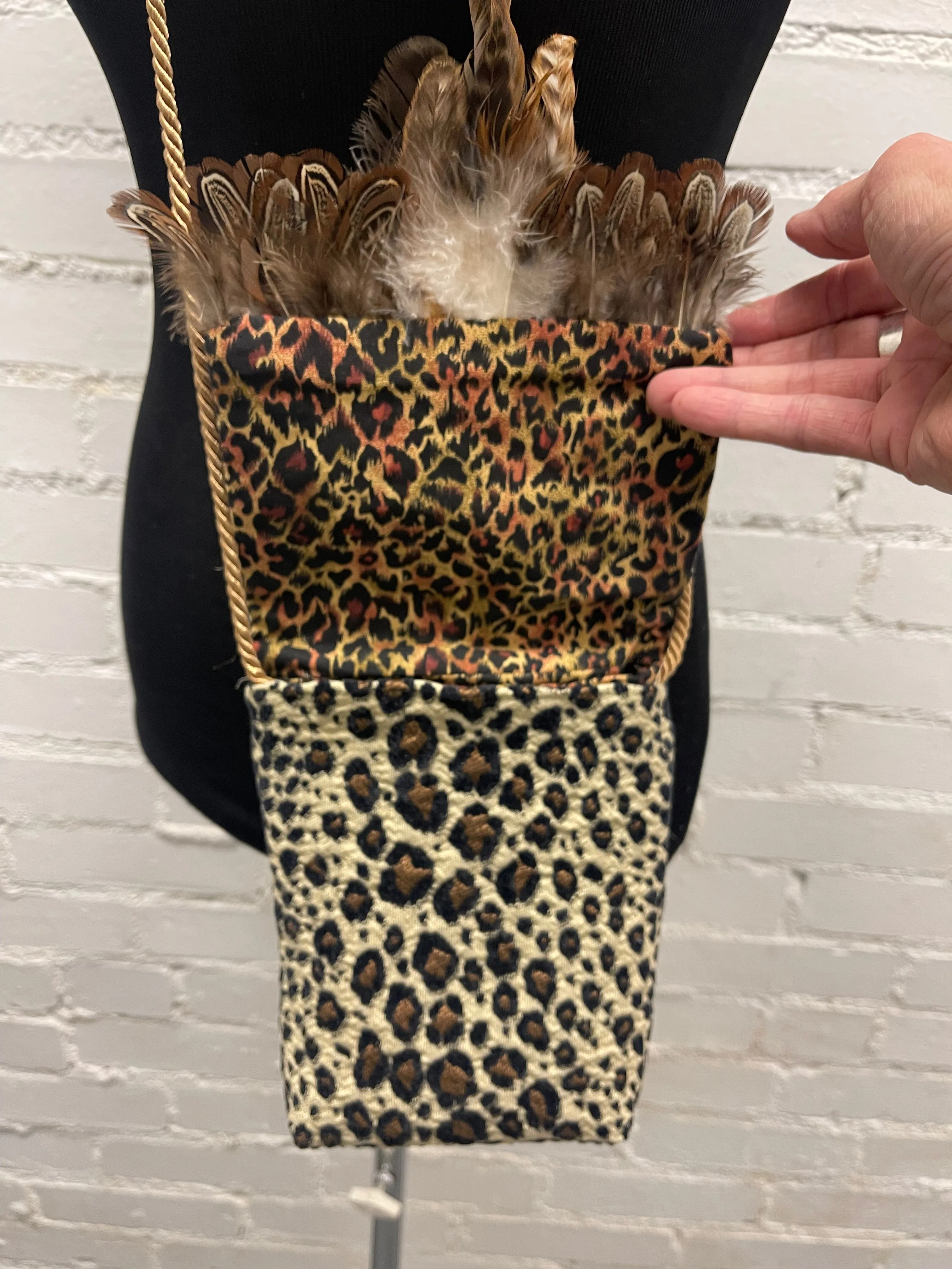 Small Leopard Print Cell Phone Crossbody Bag LM1