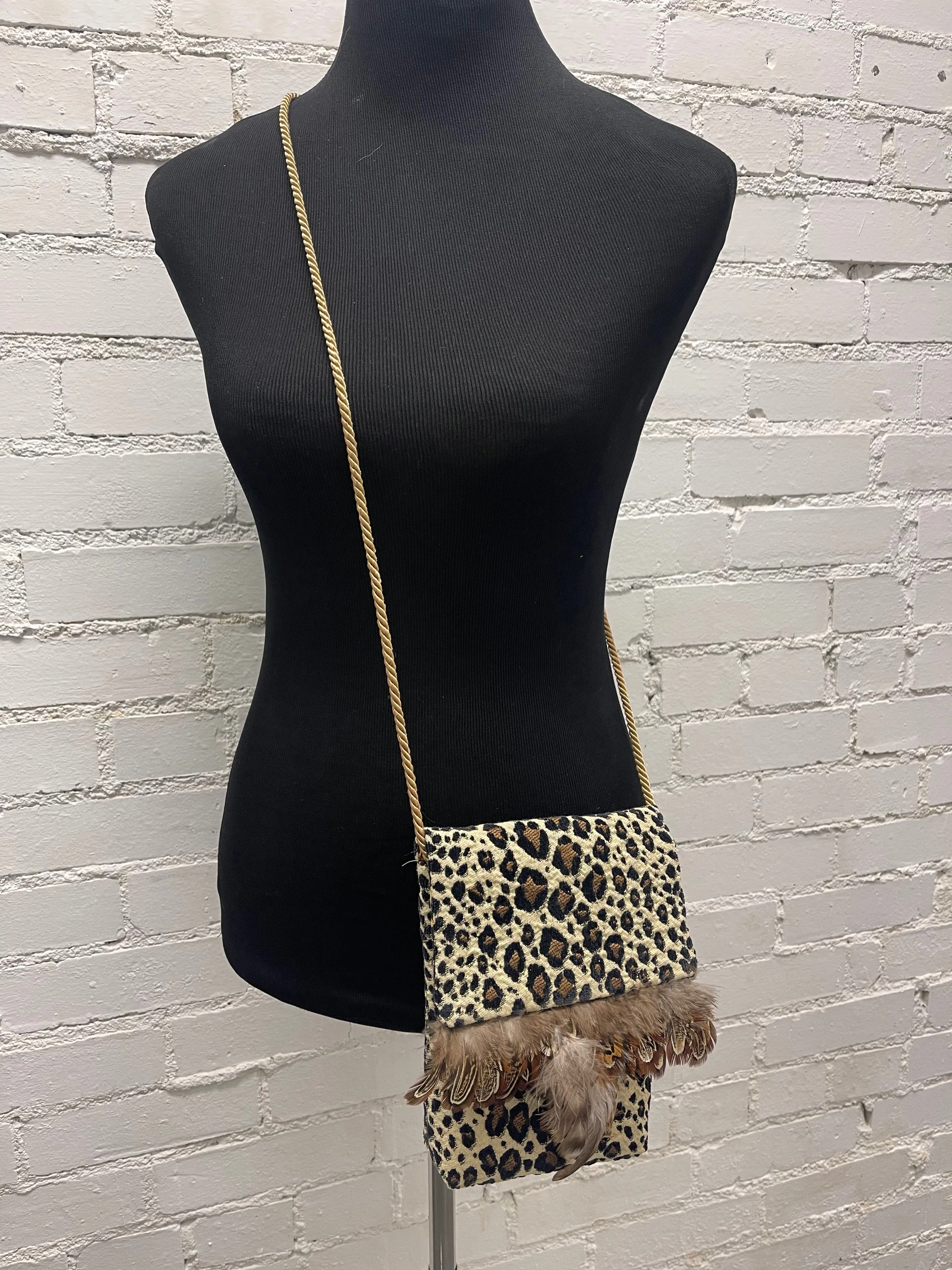 Small Leopard Print Cell Phone Crossbody Bag LM1