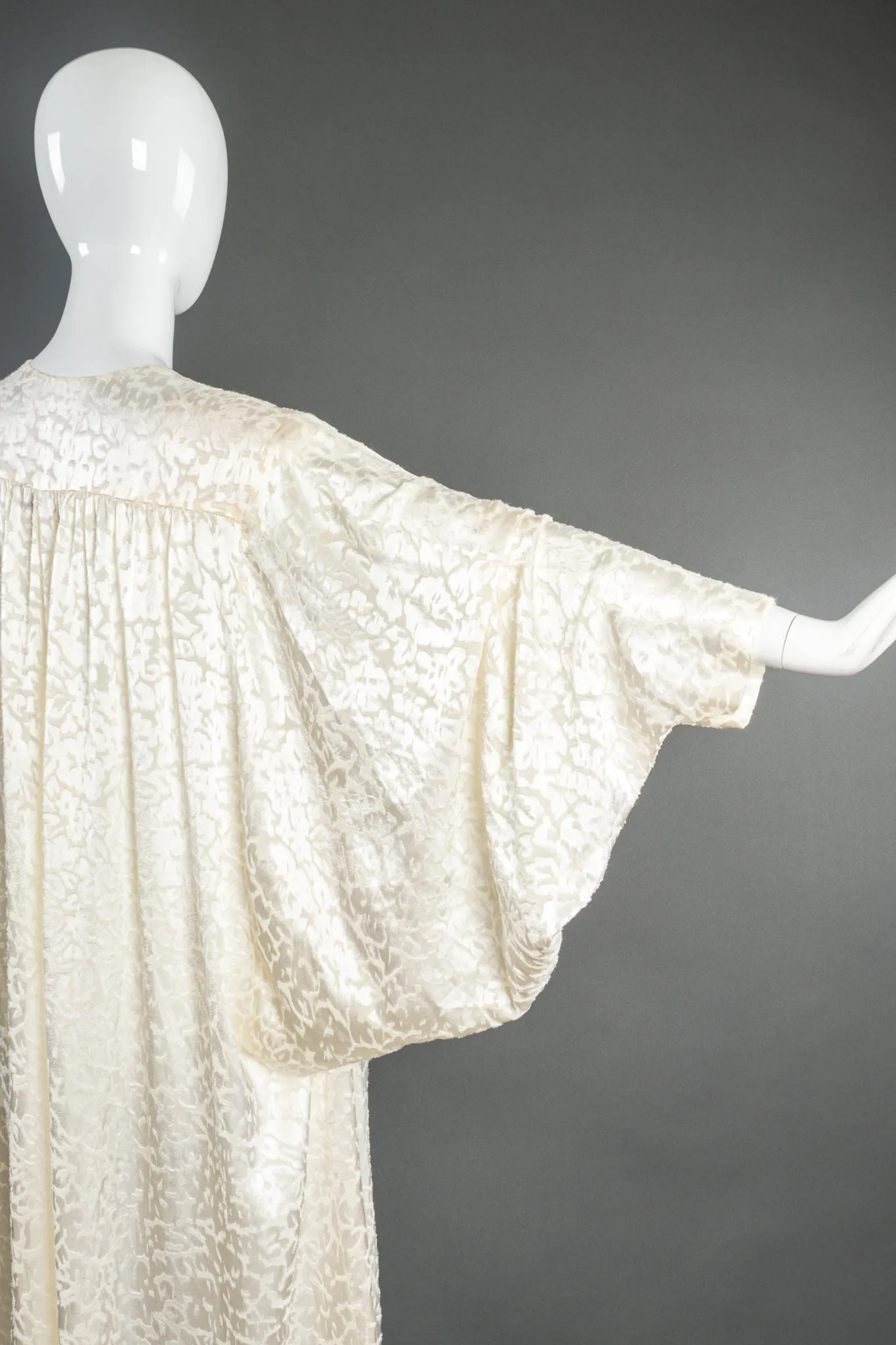 Velvet Burnout Angel Duster